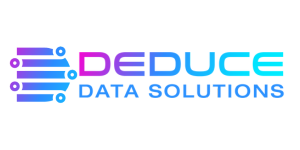 Logo horizontal de Deduce data solutions, empresa organizadora